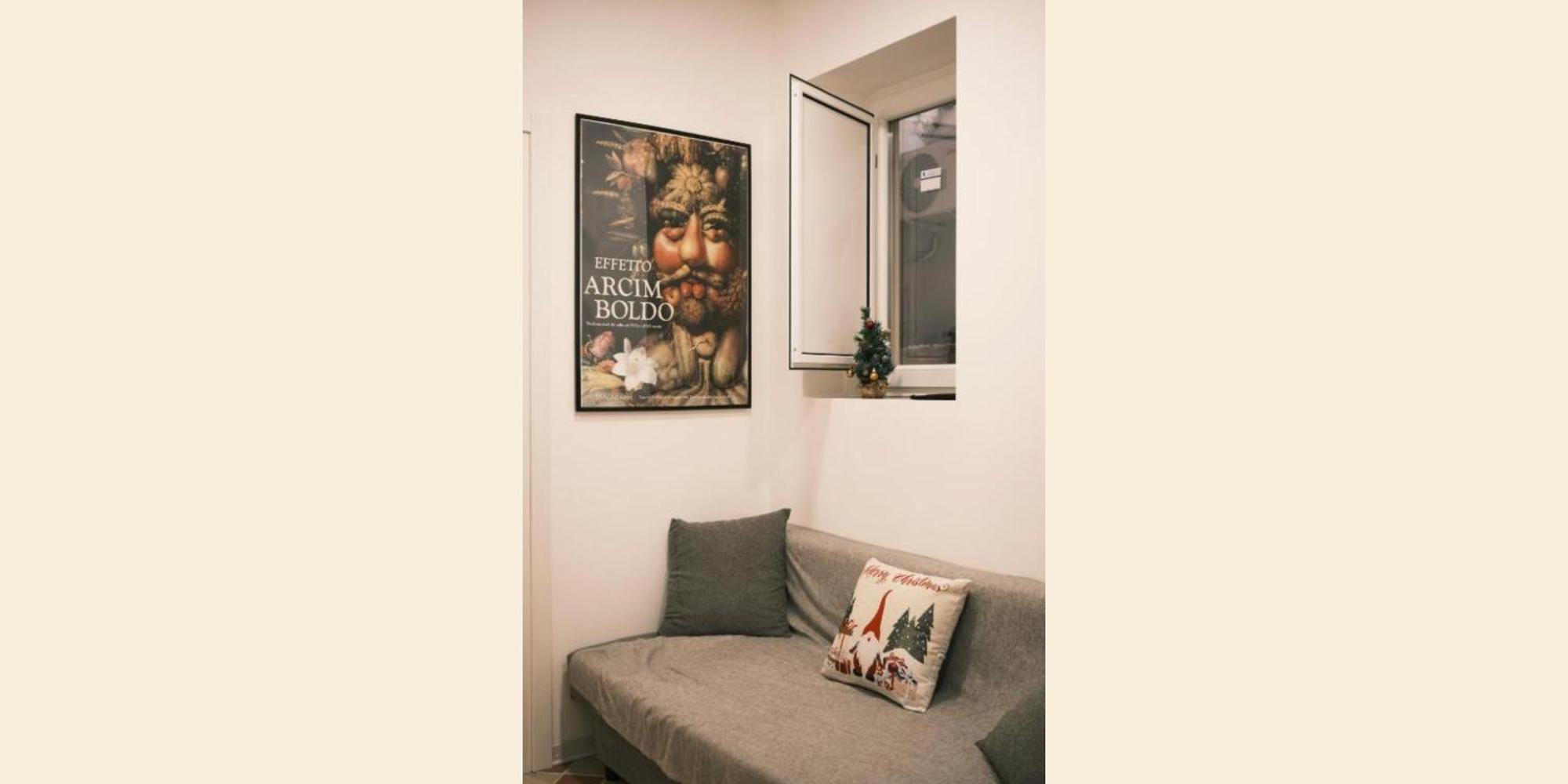 Nespolino, Piccola Casetta In Centro Storico Al Piano Terra Con Piccolo Spazio Esterno Privato เนเปิลส์ ภายนอก รูปภาพ
